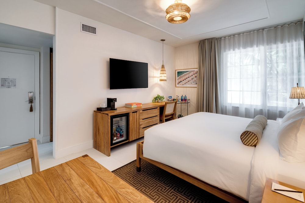 Liberty Park Hotel South Beach — Hotel rooms in Miami, Florida