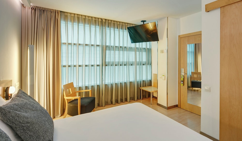 Sercotel Caspe — Hotel rooms in Barcelona, Catalonia