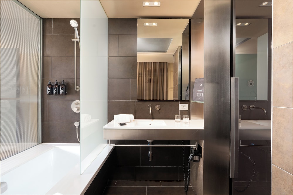 B-Hotel — Hotel rooms in Barcelona, Catalonia