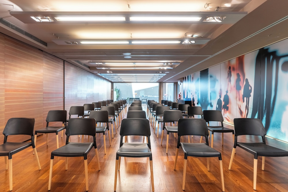 B-Hotel — Hotel building in Barcelona, Catalonia