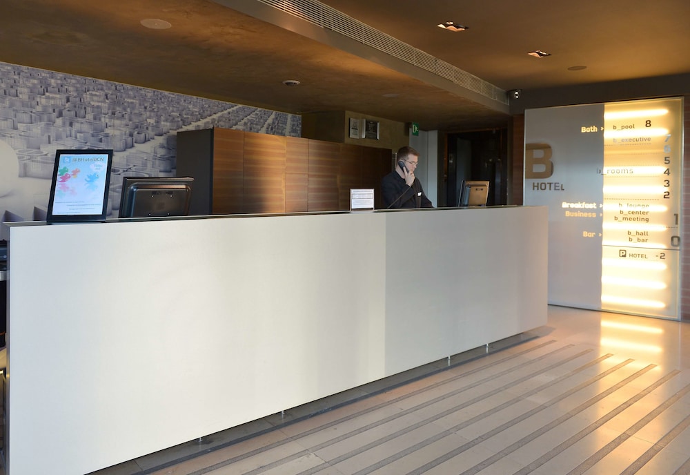 B-Hotel — Hotel building in Barcelona, Catalonia