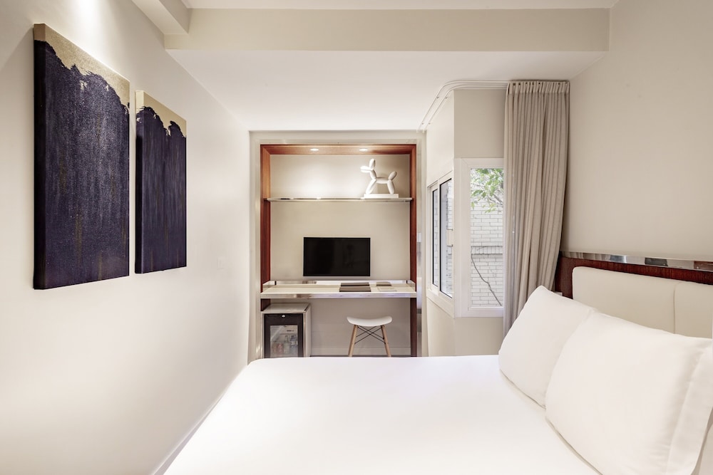 Hotel Balmes a member of Preferred Hotels & Resorts — Hotel rooms in Barcelona, Catalonia