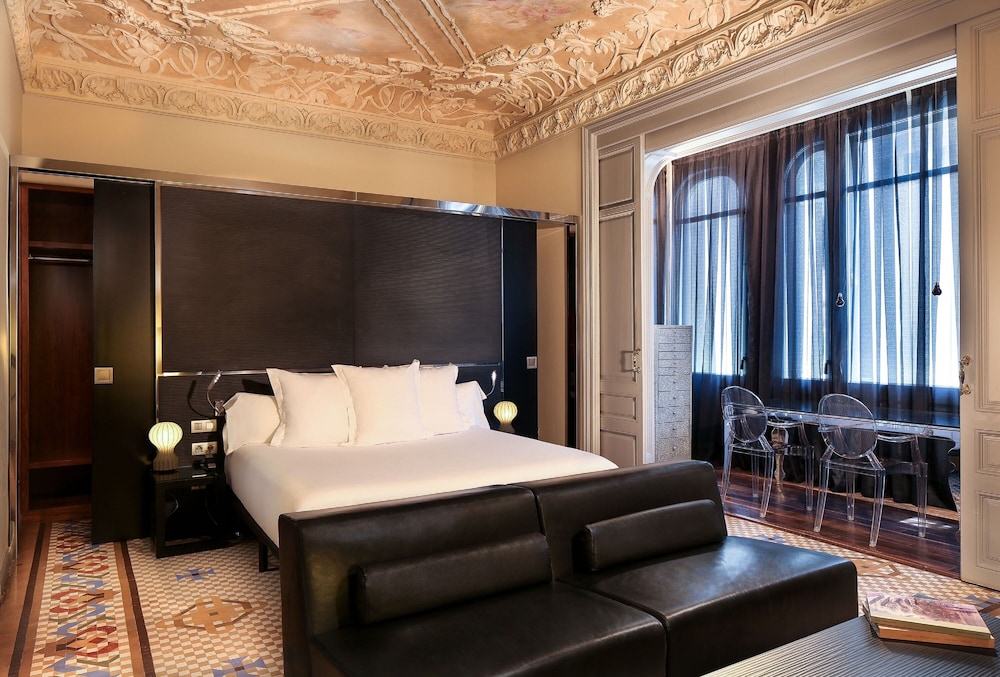 Hotel Balmes a member of Preferred Hotels & Resorts — Hotel rooms in Barcelona, Catalonia