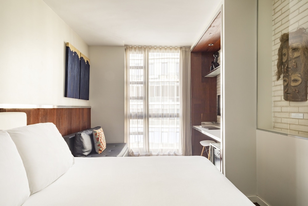 Hotel Balmes a member of Preferred Hotels & Resorts — Hotel rooms in Barcelona, Catalonia