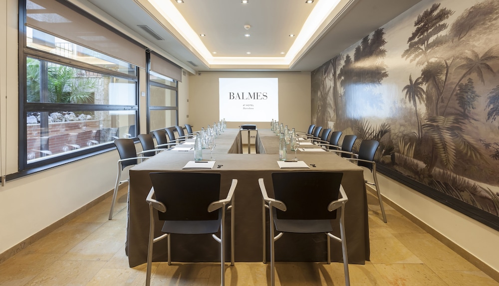 Hotel Balmes a member of Preferred Hotels & Resorts — Hotel building in Barcelona, Catalonia