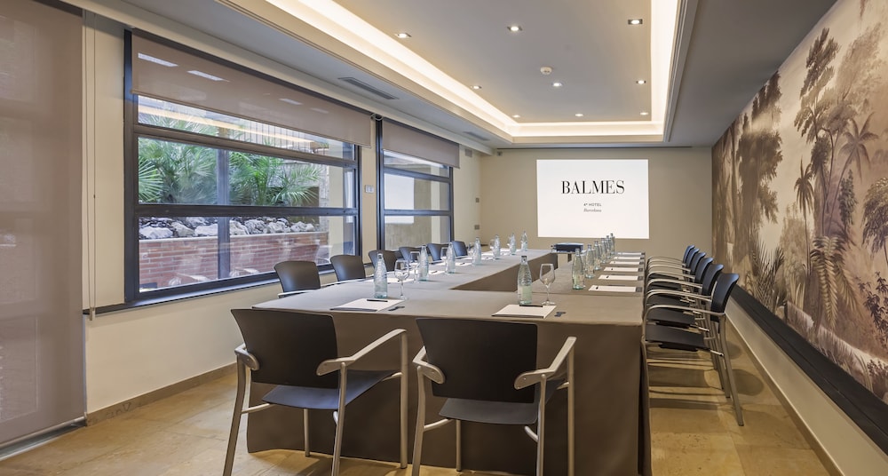 Hotel Balmes a member of Preferred Hotels & Resorts — Hotel building in Barcelona, Catalonia