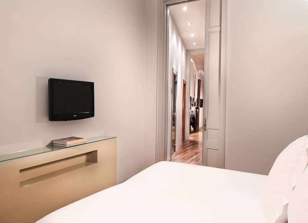 Hotel Balmes a member of Preferred Hotels & Resorts — Hotel rooms in Barcelona, Catalonia