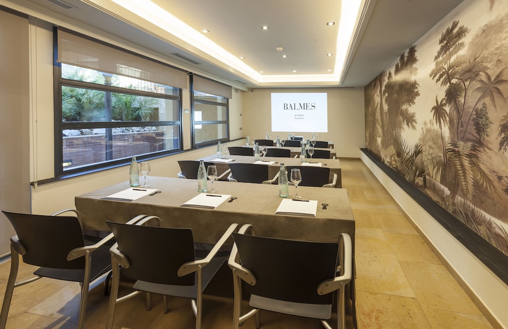 Hotel Balmes a member of Preferred Hotels & Resorts — Hotel building in Barcelona, Catalonia