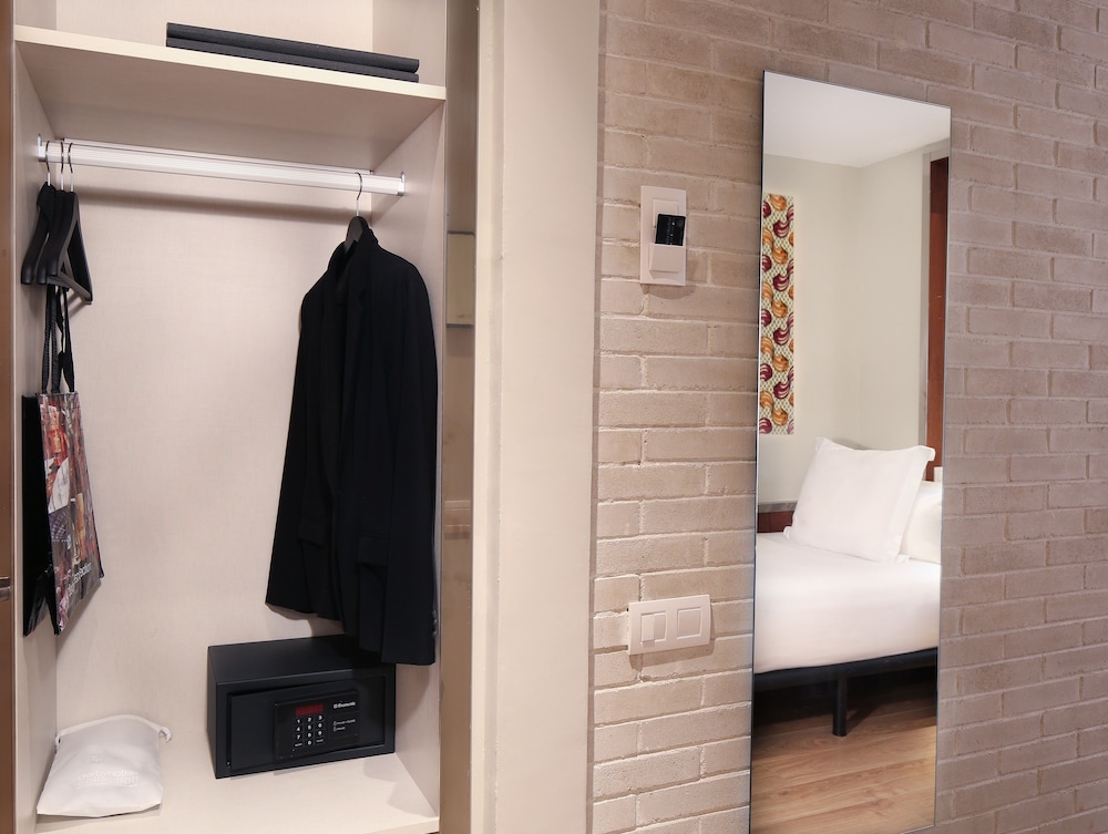 Hotel Balmes a member of Preferred Hotels & Resorts — Hotel rooms in Barcelona, Catalonia