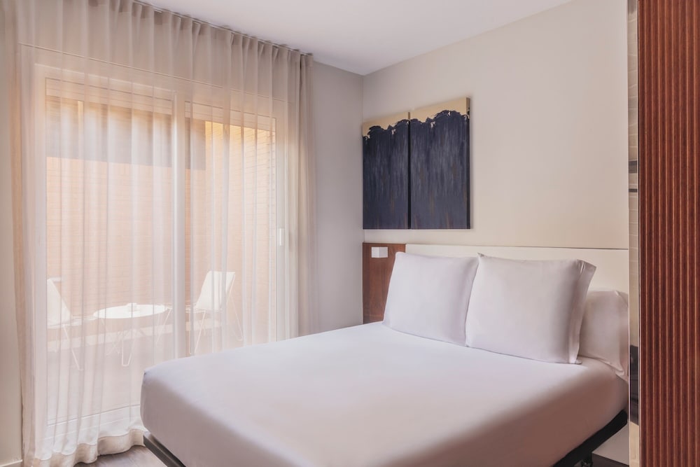 Hotel Balmes a member of Preferred Hotels & Resorts — Hotel rooms in Barcelona, Catalonia