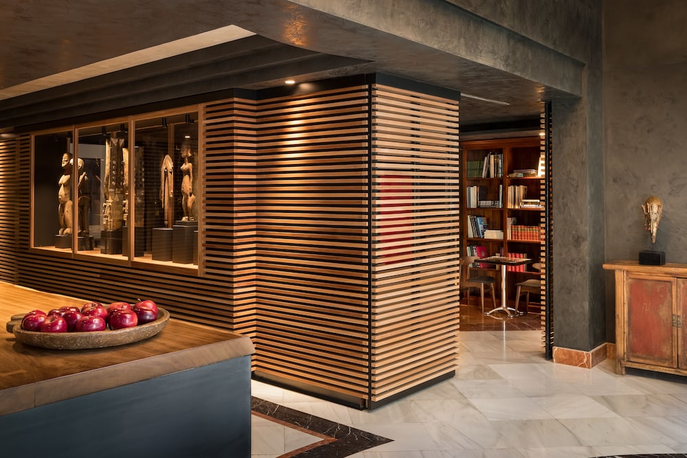 Hotel Balmes a member of Preferred Hotels & Resorts — Hotel building in Barcelona, Catalonia