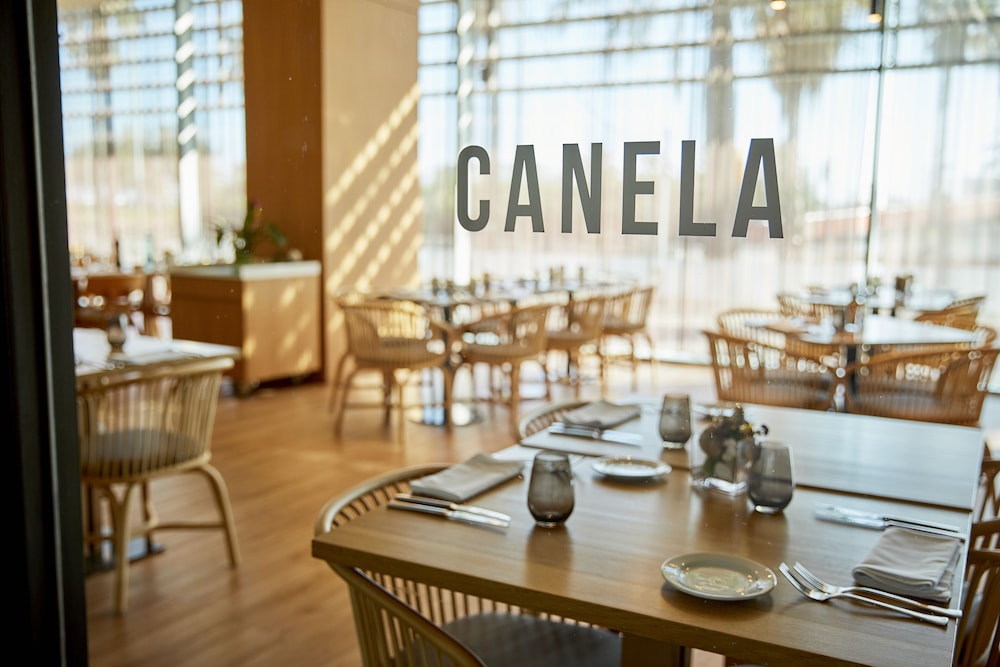 Occidental Atenea Mar- Adults Only — Restaurant & bars in Barcelona, Catalonia