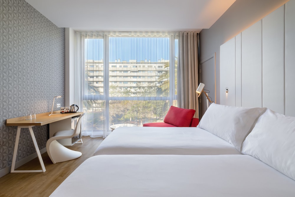 Occidental Atenea Mar- Adults Only — Hotel rooms in Barcelona, Catalonia