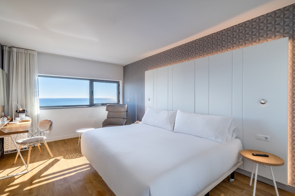Occidental Atenea Mar- Adults Only — Hotel rooms in Barcelona, Catalonia