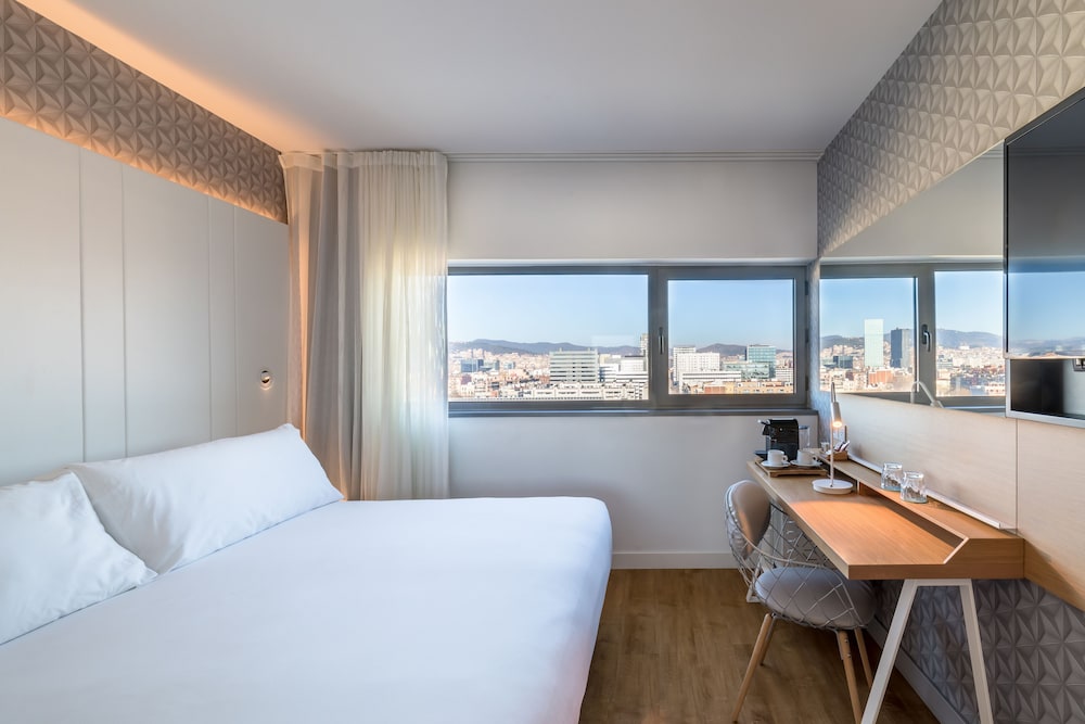Occidental Atenea Mar- Adults Only — Hotel rooms in Barcelona, Catalonia