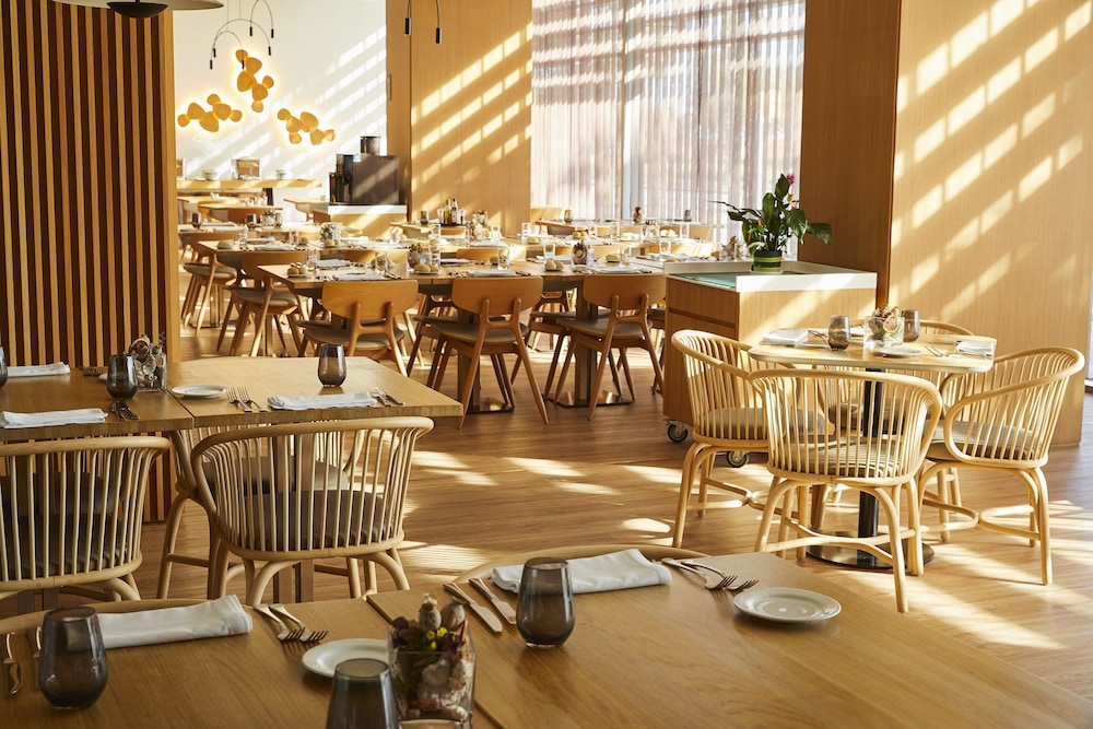 Occidental Atenea Mar- Adults Only — Restaurant & bars in Barcelona, Catalonia