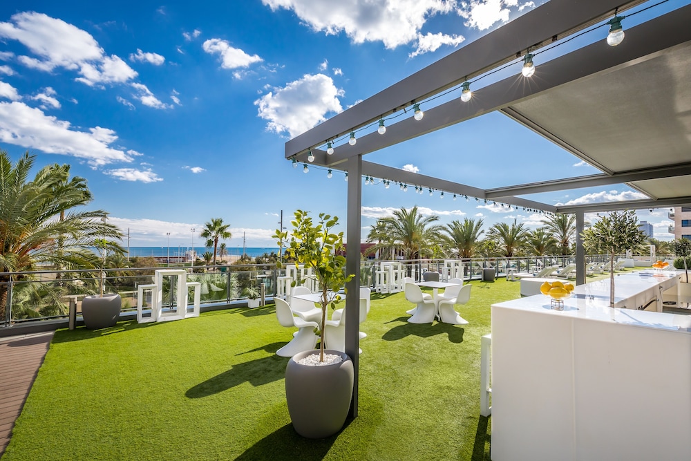 Occidental Atenea Mar- Adults Only — Restaurant & bars in Barcelona, Catalonia