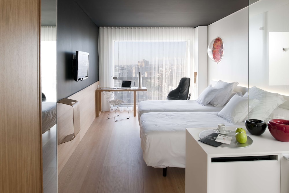 Barceló Sants — Hotel rooms in Barcelona, Catalonia
