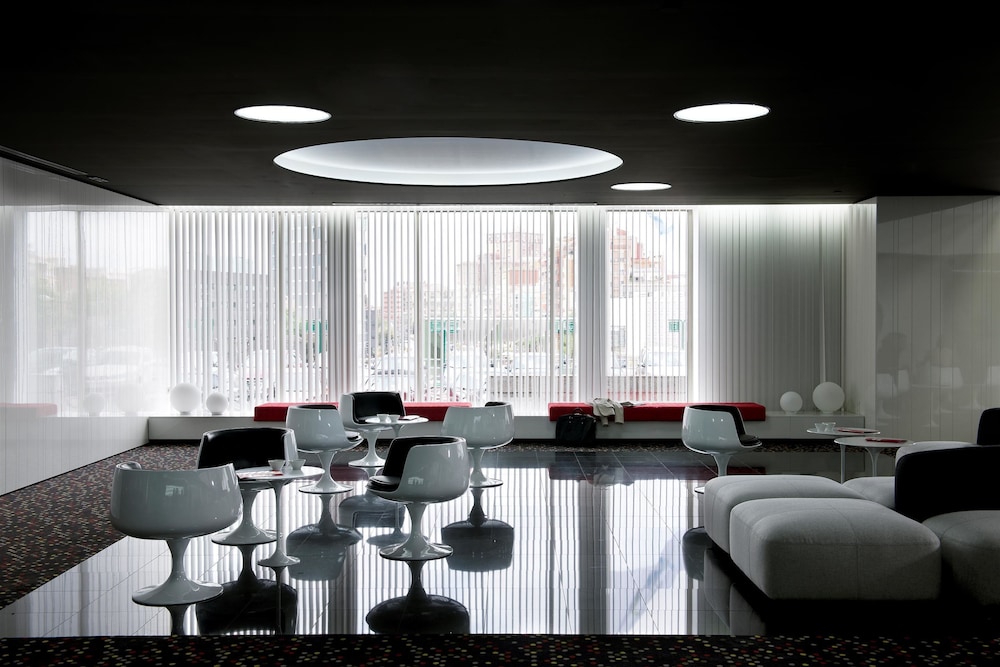 Barceló Sants — Restaurant & bars in Barcelona, Catalonia