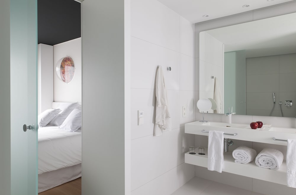 Barceló Sants — Hotel rooms in Barcelona, Catalonia