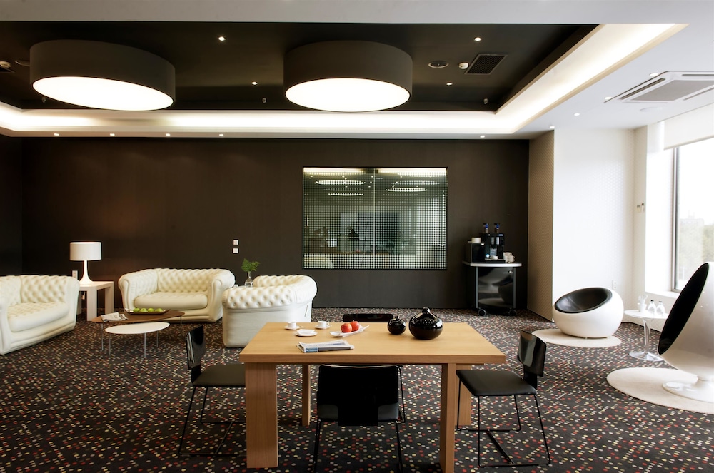 Barceló Sants — Restaurant & bars in Barcelona, Catalonia