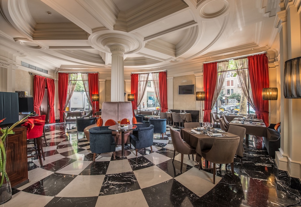 Hotel Barcelona Center — Restaurant & bars in Barcelona, Catalonia