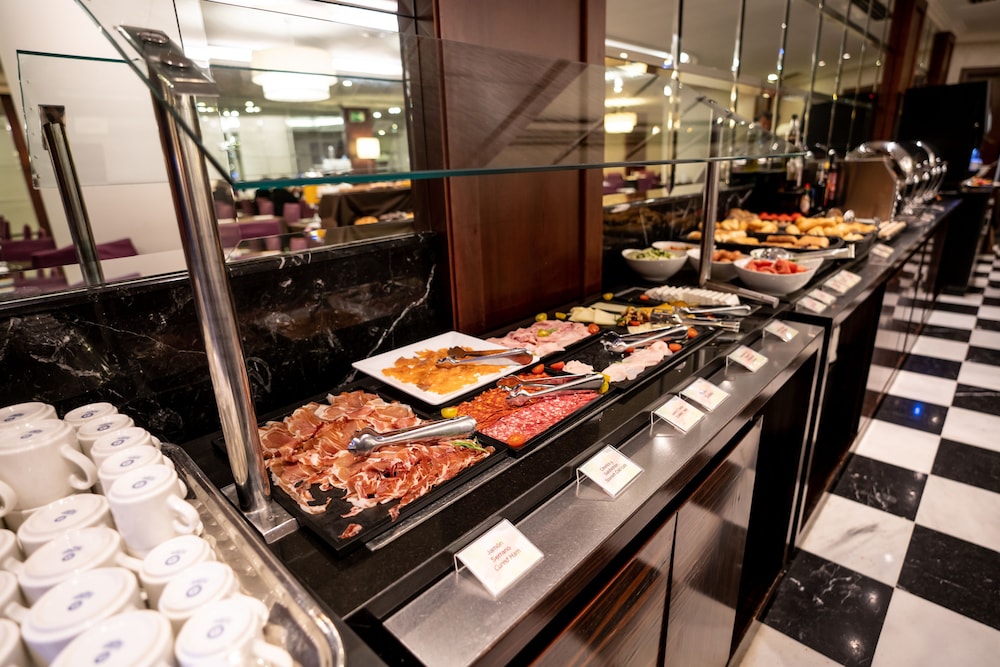 Hotel Barcelona Center — Restaurant & bars in Barcelona, Catalonia