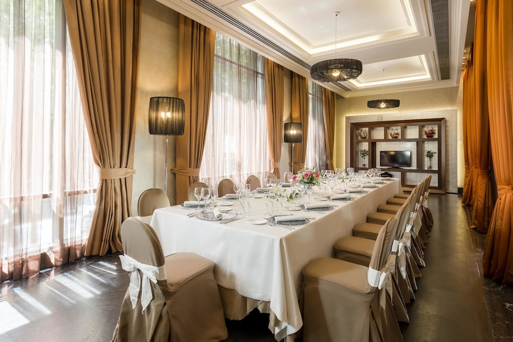 Hotel Barcelona Center — Restaurant & bars in Barcelona, Catalonia