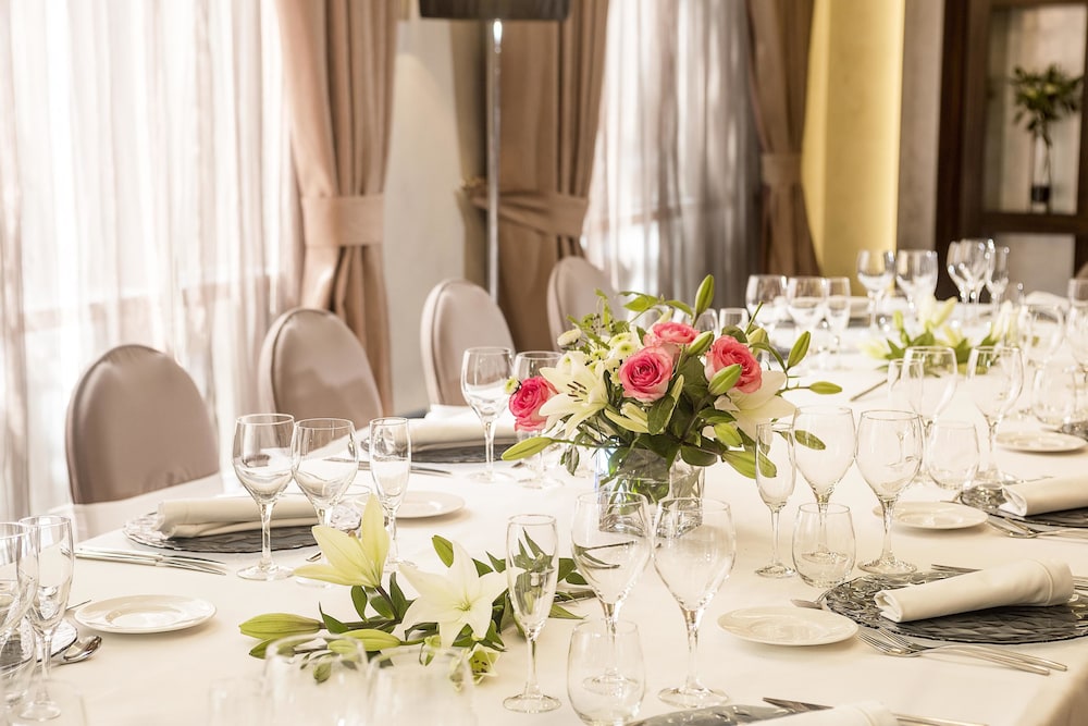 Hotel Barcelona Center — Restaurant & bars in Barcelona, Catalonia
