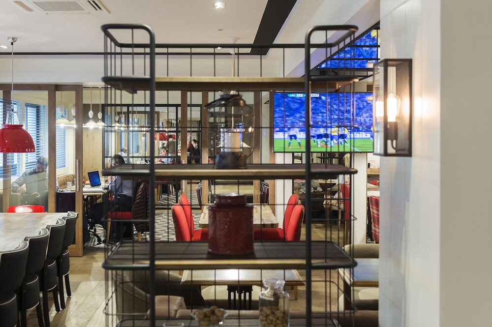 Hotel Barcelona Universal — Restaurant & bars in Barcelona, Catalonia