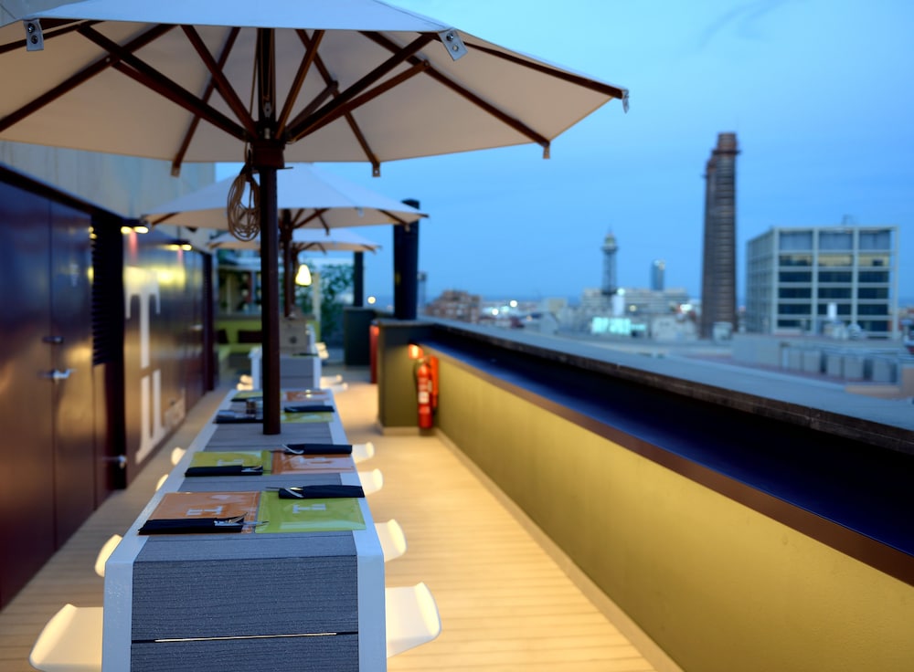 Hotel Barcelona Universal — Restaurant & bars in Barcelona, Catalonia