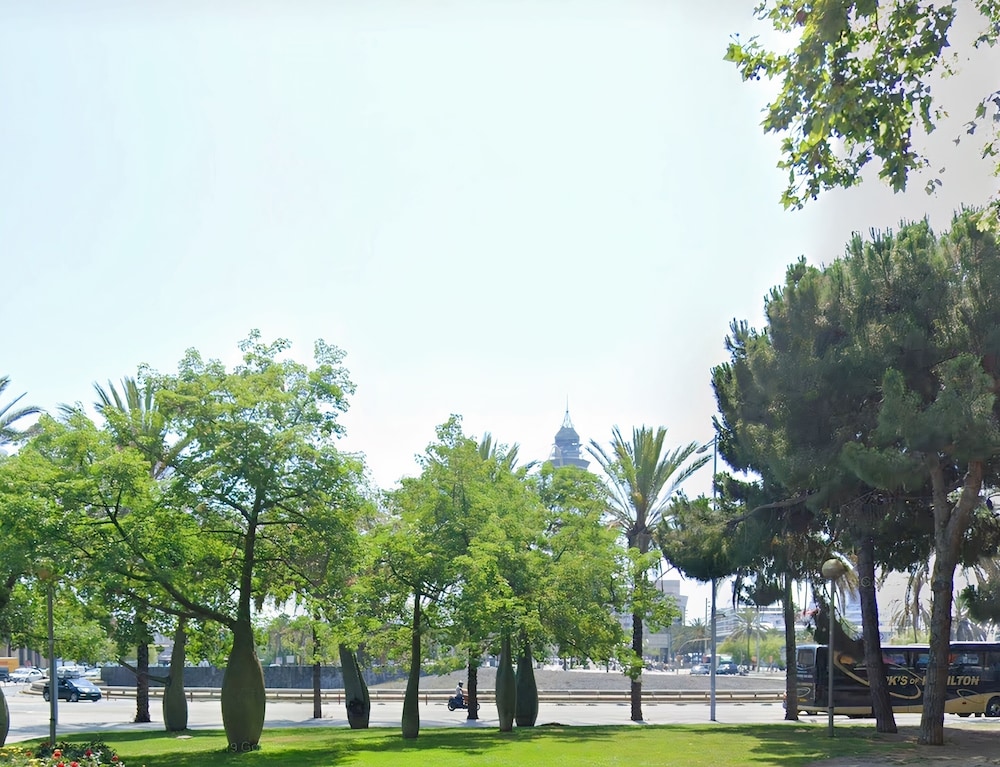 Yomo Hostal BCN Port — Attractions in the area in Barcelona, Catalonia