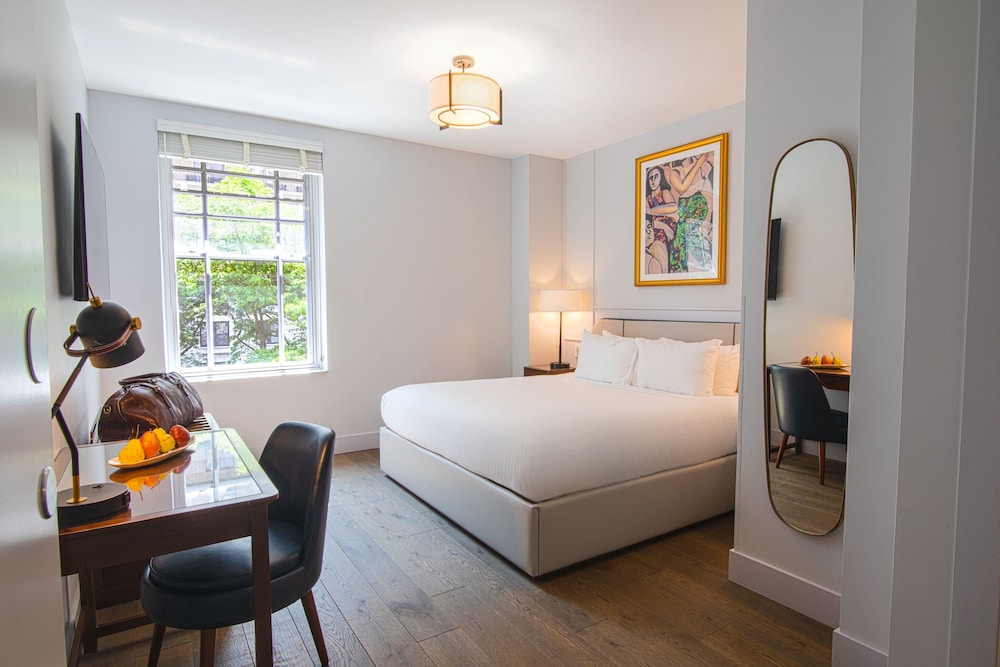 Hotel Belleclaire Central Park, a Small Luxury Hotel — Hotel rooms in New York City, New York State