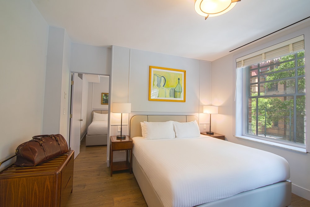 Hotel Belleclaire Central Park, a Small Luxury Hotel — Hotel rooms in New York City, New York State