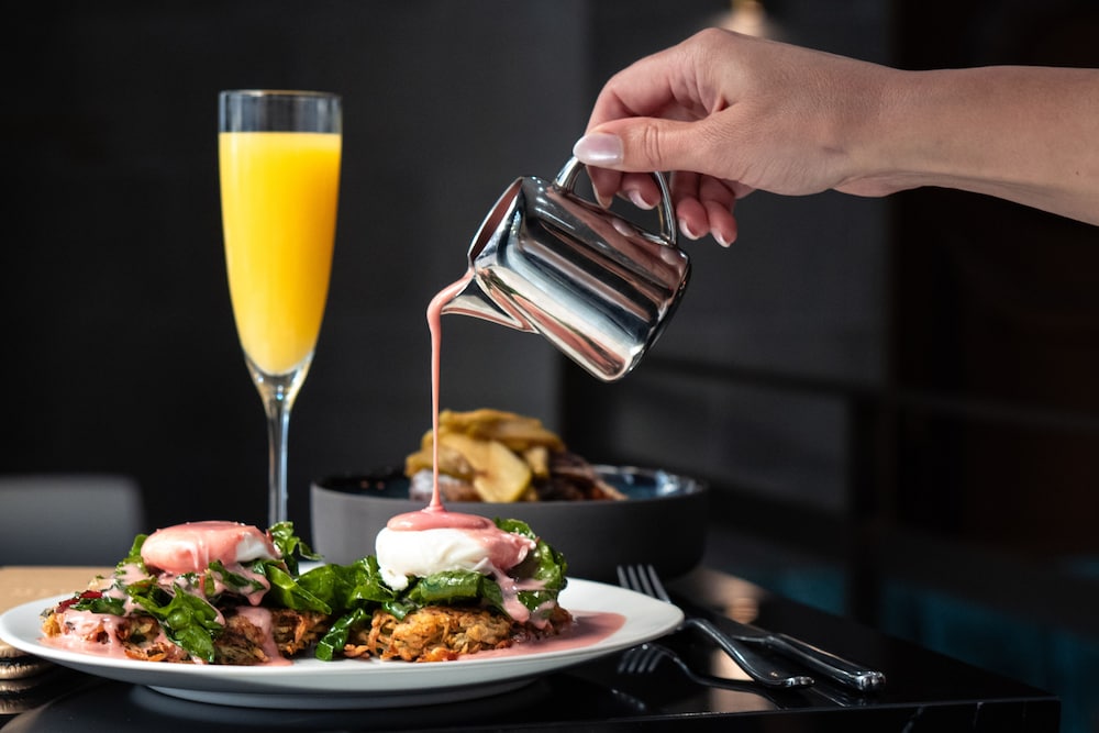 Hotel Belleclaire Central Park, a Small Luxury Hotel — Restaurant & bars in New York City, New York State