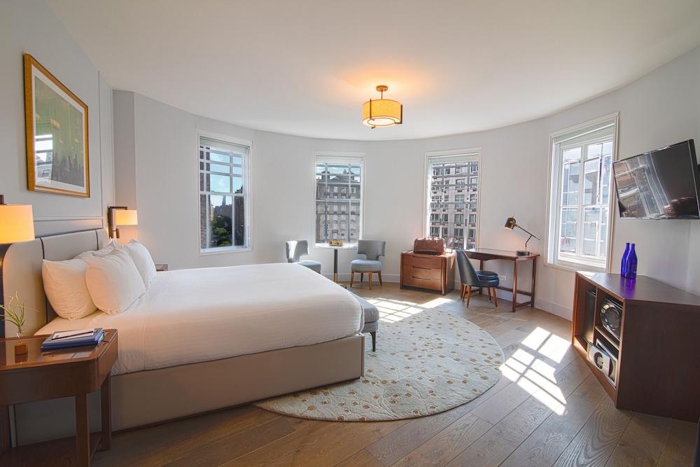 Hotel Belleclaire Central Park, a Small Luxury Hotel — Hotel rooms in New York City, New York State