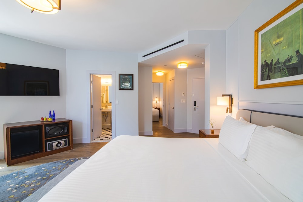 Hotel Belleclaire Central Park, a Small Luxury Hotel — Hotel rooms in New York City, New York State