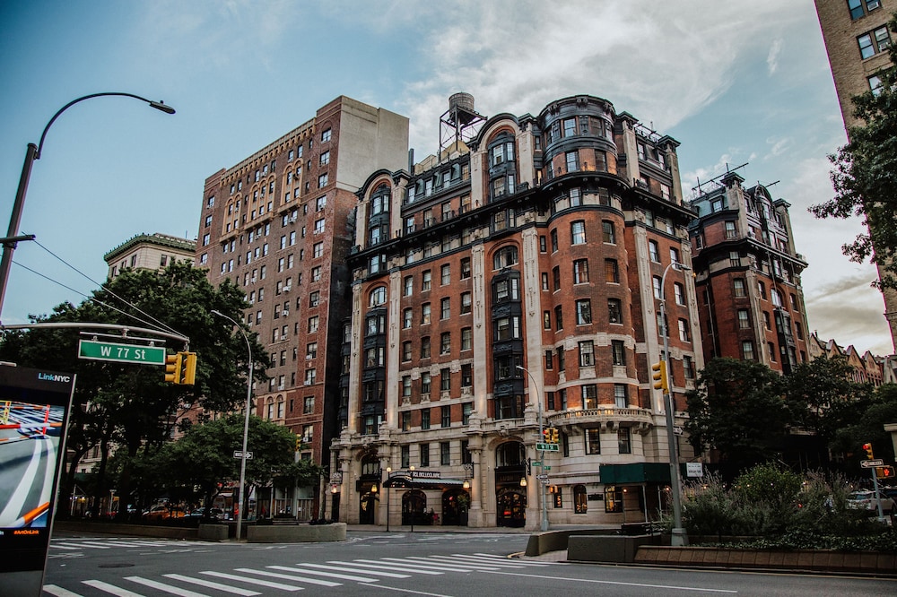Hotel Belleclaire Central Park, a Small Luxury Hotel — Hotel building in New York City, New York State