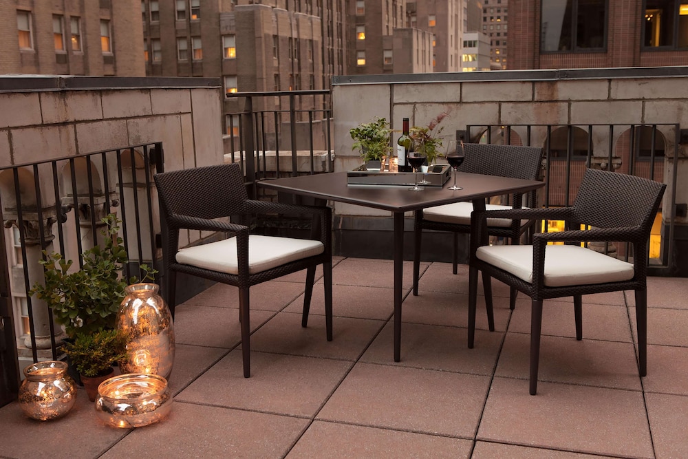 The Benjamin Royal Sonesta New York — Hotel building in New York City, New York State