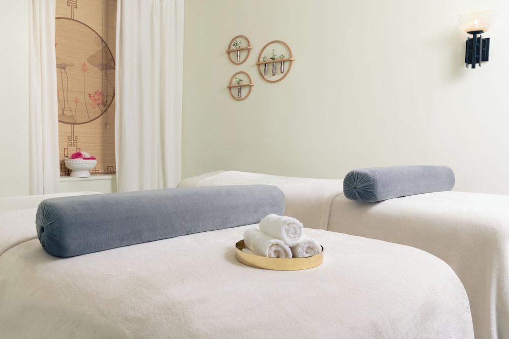 The Benjamin Royal Sonesta New York — Hotel rooms in New York City, New York State