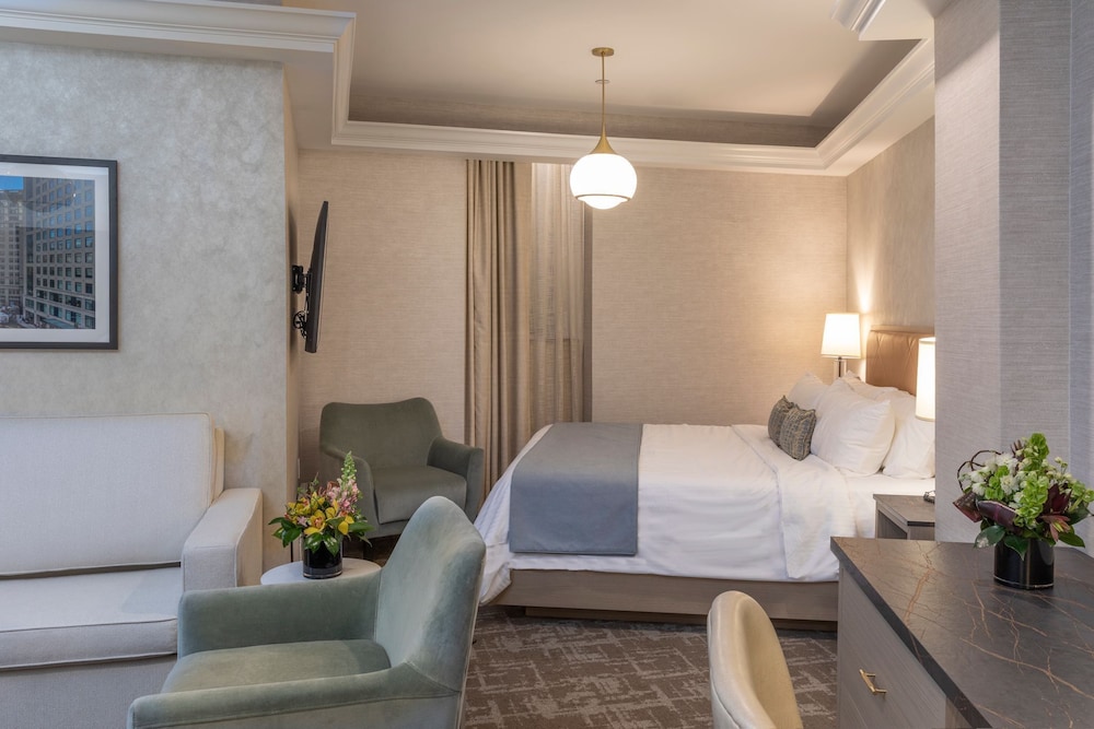Broadway Plaza Hotel — Hotel rooms in New York City, New York State