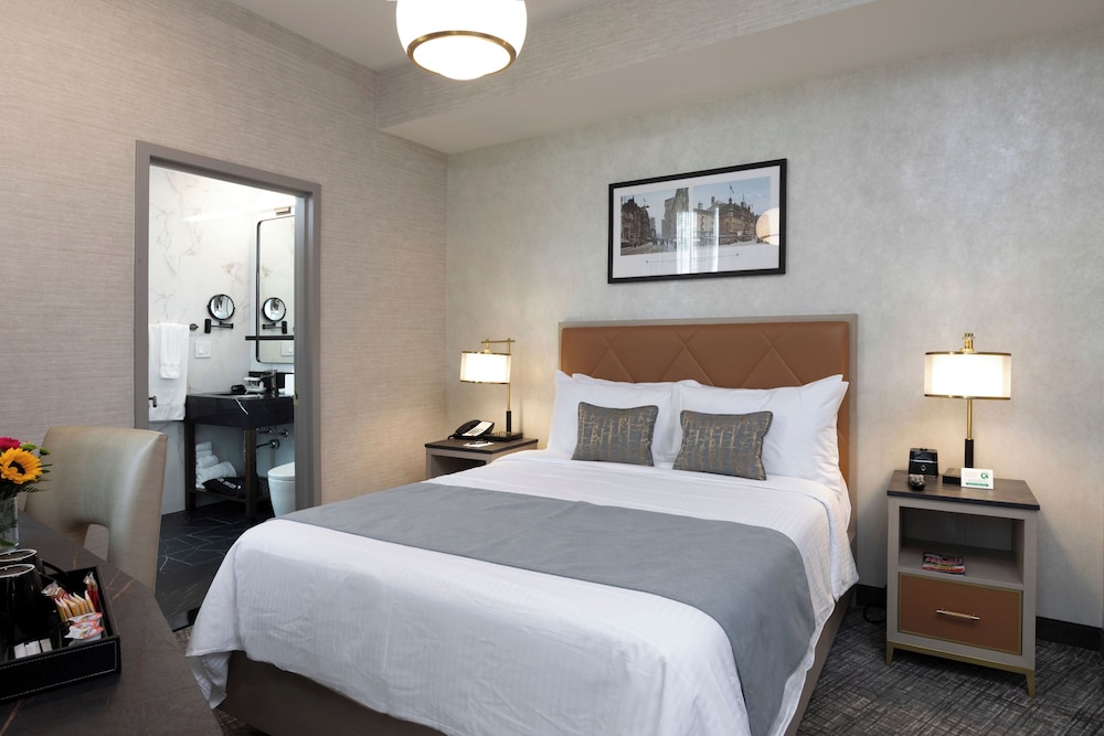Broadway Plaza Hotel — Hotel rooms in New York City, New York State