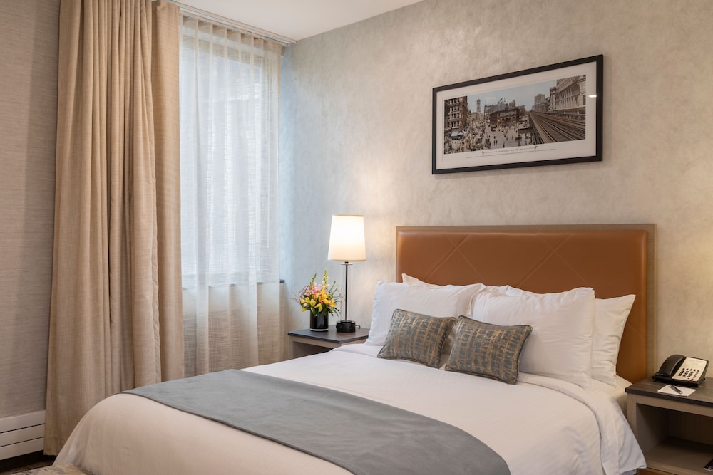 Broadway Plaza Hotel — Hotel rooms in New York City, New York State