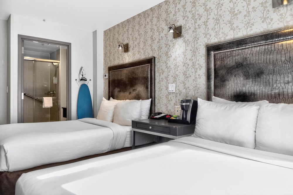 Times Square West Hotel, BW Signature Collection — Hotel rooms in New York City, New York State