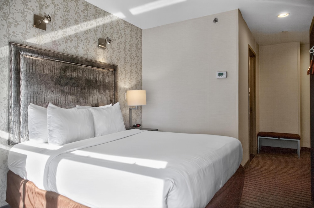 Times Square West Hotel, BW Signature Collection — Hotel rooms in New York City, New York State