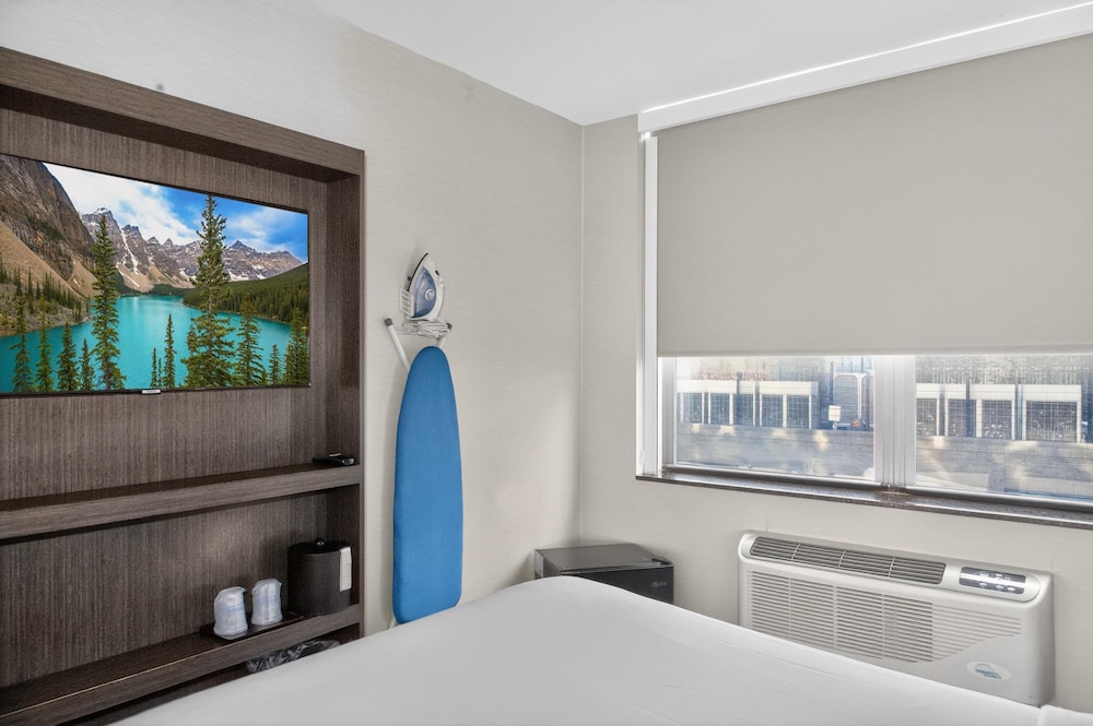 Times Square West Hotel, BW Signature Collection — Hotel rooms in New York City, New York State