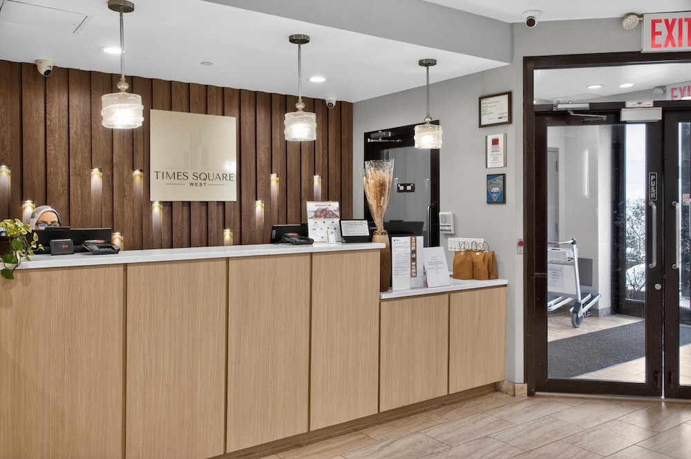 Times Square West Hotel, BW Signature Collection — Hotel building in New York City, New York State