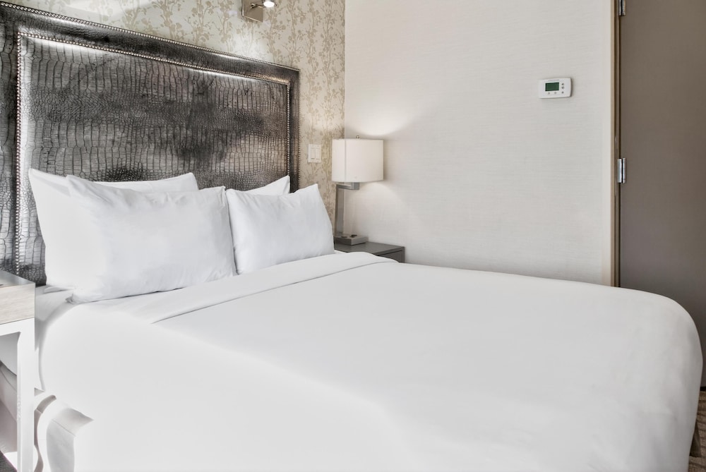 Times Square West Hotel, BW Signature Collection — Hotel rooms in New York City, New York State