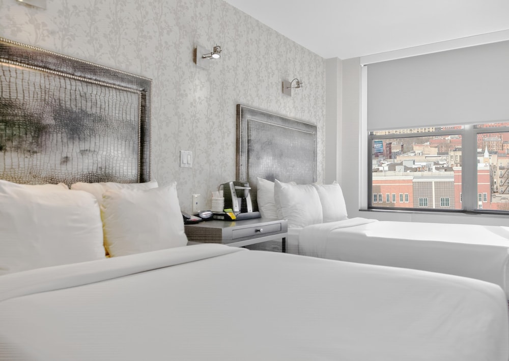 Times Square West Hotel, BW Signature Collection — Hotel rooms in New York City, New York State