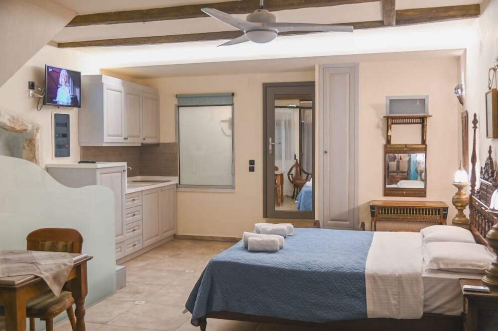Hamam Oriental Suites — Hotel rooms in Rethymnon